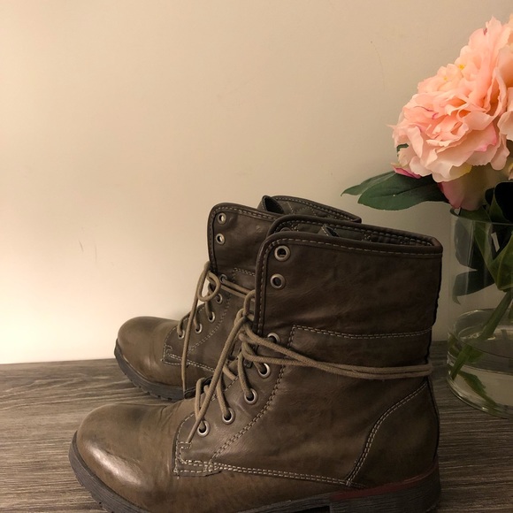 Nine West troop boots - Picture 6 of 8